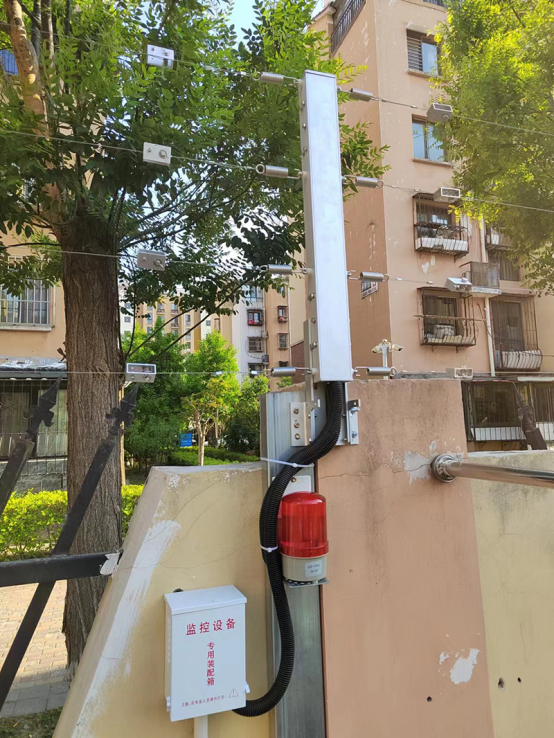 學(xué)校安裝電子圍欄的必要性，學(xué)生翻墻外出感染